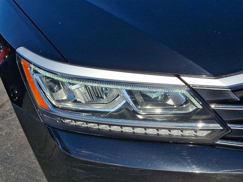 Used 2016 Volkswagen Passat 1.8T SE w/ Lighting Package (P06) image 9