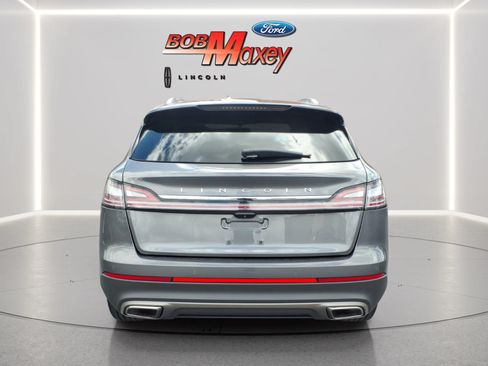Used 2023 Lincoln Nautilus Reserve w/ Cargo Utility Package AWD/4WD image 5