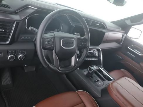 Used 2026 GMC Sierra 1500 Denali Ultimate AWD/4WD image 18