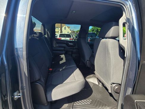 Used 2020 Chevrolet Silverado 1500 Custom w/ Custom Value Package AWD/4WD image 14
