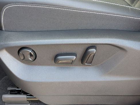 New 2026 Volkswagen Atlas SE image 15