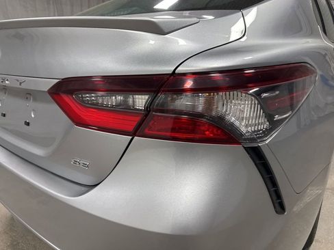 Used 2024 Toyota Camry SE image 32