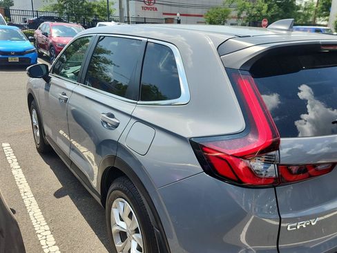 Certified 2025 Honda CR-V LX image 4