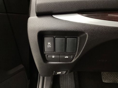 Used 2015 Acura TLX image 41