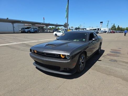 Used 2022 Dodge Challenger GT RWD image 3