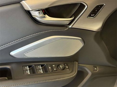 Used 2024 Acura RDX w/ Technology Package image 21