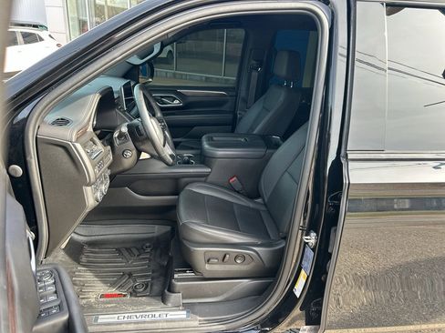 Used 2023 Chevrolet Tahoe Z71 w/ Z71 Off-Road Package image 4