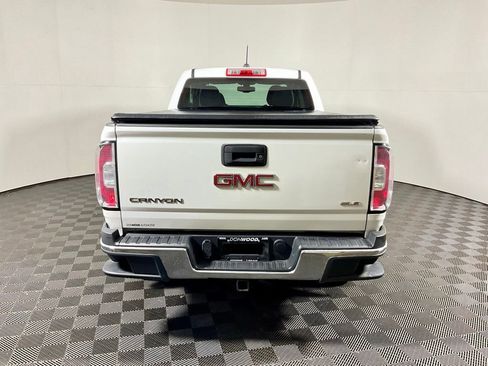 Used 2015 GMC Canyon SLE AWD/4WD image 13