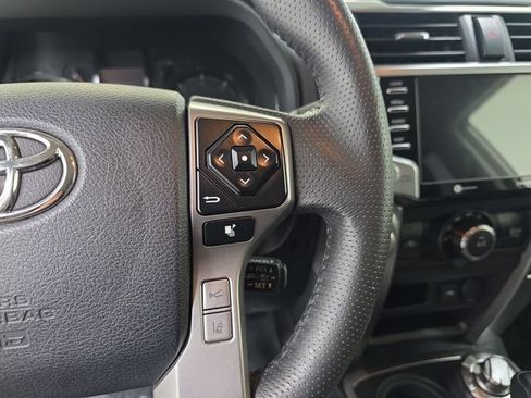 Used 2021 Toyota 4Runner SR5 AWD/4WD image 18