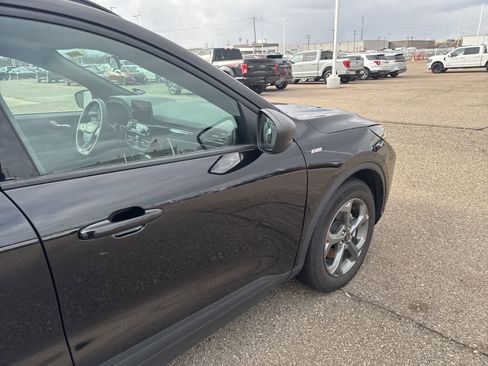 Used 2025 Ford Escape ST-Line image 11