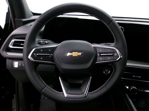 New 2026 Chevrolet Traverse LT w/ Driver Confidence Package image 7