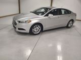 Used 2016 Ford Fusion SE image 4