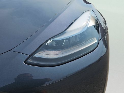 Used 2023 Tesla Model Y Long Range AWD/4WD image 10