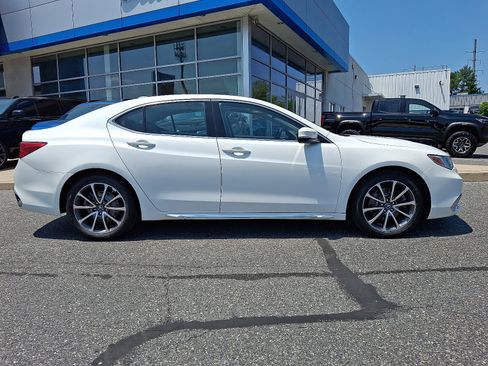 Used 2018 Acura TLX V6 SH-AWD w/ Technology Pkg image 8
