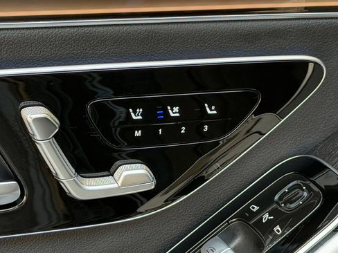 Certified 2022 Mercedes-Benz S 500 4MATIC image 8