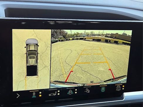 Used 2022 GMC Sierra 1500 SLT w/ SLT Premium Plus Package image 18