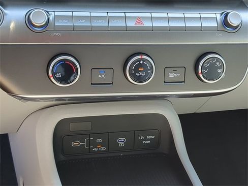 New 2026 Hyundai Kona SE image 19