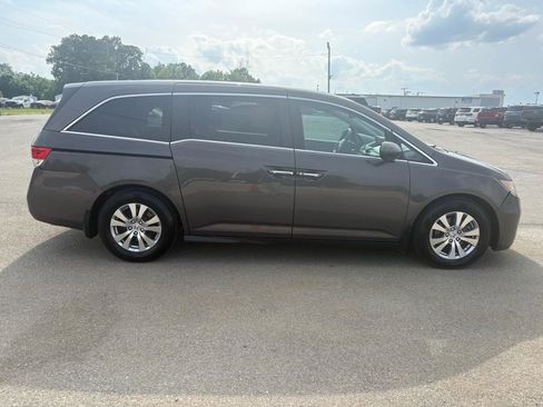 Used 2016 Honda Odyssey EX-L image 2