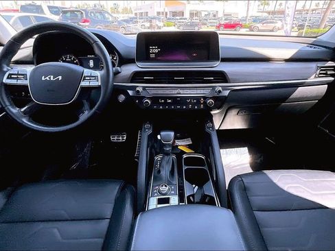 Used 2022 Kia Telluride SX w/ SX Prestige Package image 13