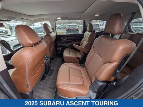 Used 2025 Subaru Ascent Touring AWD/4WD image 32