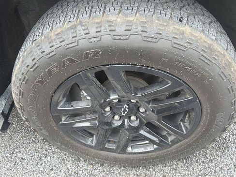 Used 2022 Chevrolet Silverado 1500 RST AWD/4WD image 8