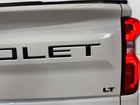 Used 2021 Chevrolet Silverado 1500 LT Trail Boss w/ Bed Protection Package image 45