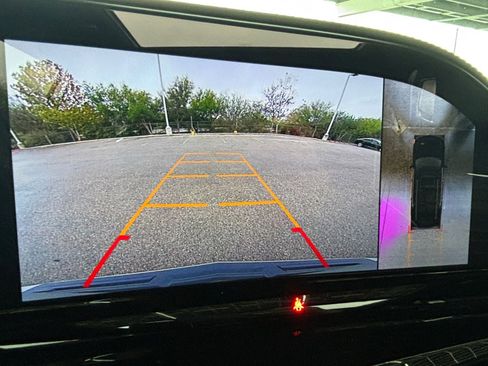 Used 2023 Cadillac Escalade ESV V w/ LPO, ONYX Package image 9