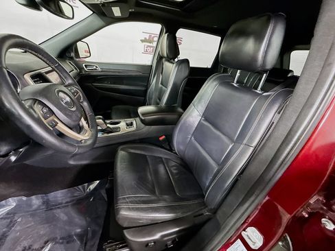 Used 2017 Jeep Grand Cherokee Limited AWD/4WD image 26