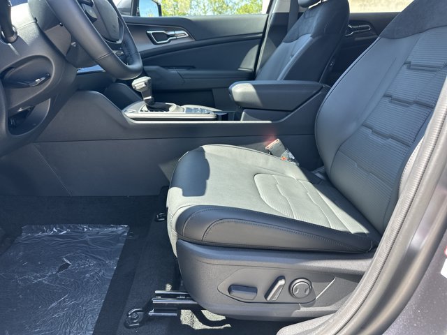New 2027 Kia Sportage SX FWD image 3
