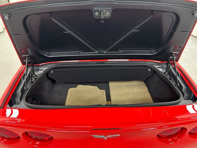 Used 2011 Chevrolet Corvette Convertible w/ Preferred Equipment Group RWD image 11