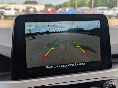 Used 2022 Ford Escape SE w/ SE Sport Appearance Package FWD image 16
