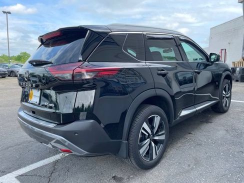 Used 2023 Nissan Rogue SL AWD/4WD image 5
