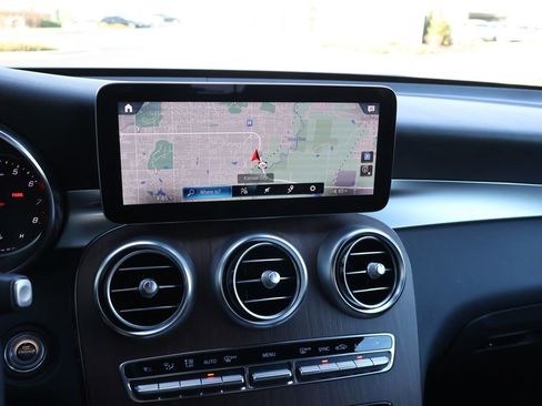 Certified 2021 Mercedes-Benz GLC 300 4MATIC image 22