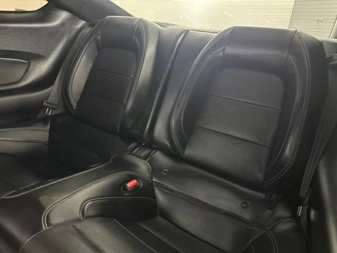 Used 2022 Ford Mustang GT Premium w/ Equipment Group 401A RWD image 20
