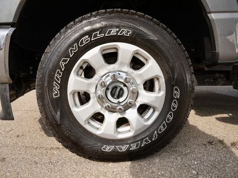 Used 2024 Ford F250 XLT image 29