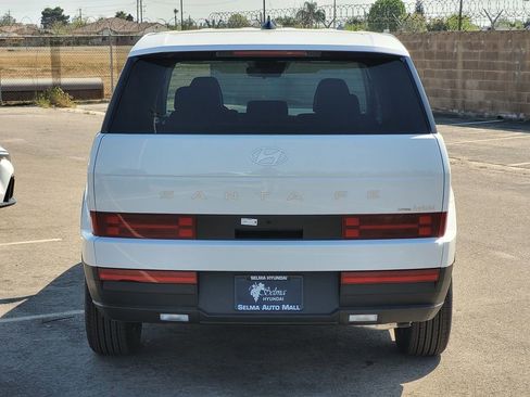 New 2026 Hyundai Santa Fe SE image 5