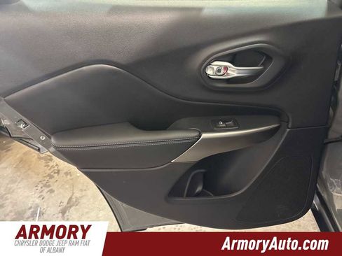 Used 2020 Jeep Cherokee Latitude Plus w/ Cold Weather Group image 22