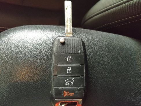 Used 2018 Kia Soul FWD image 32