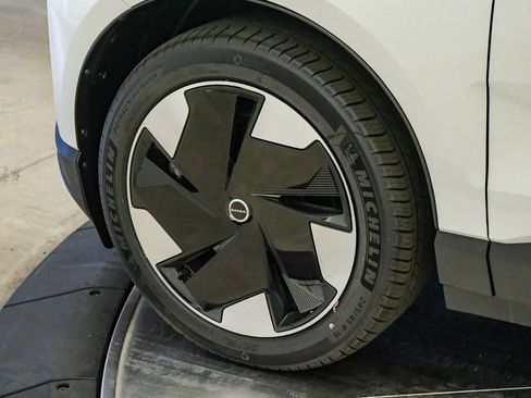 New 2026 Volvo EX30 Plus image 10