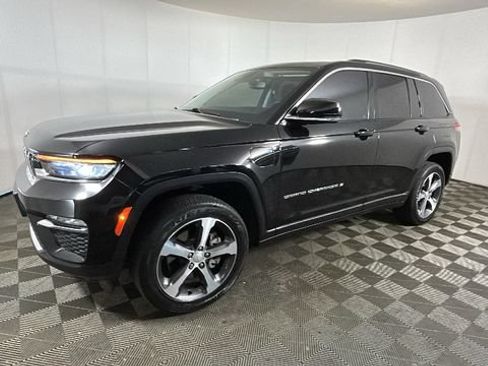 Used 2023 Jeep Grand Cherokee 4WD 4xe image 6
