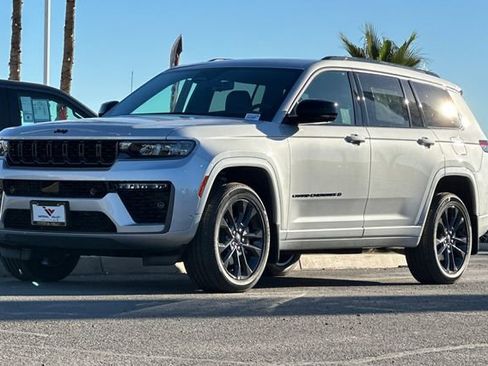 New 2026 Jeep Grand Cherokee L Limited AWD/4WD image 7