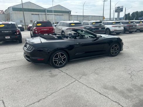 Used 2019 Ford Mustang Premium RWD image 3