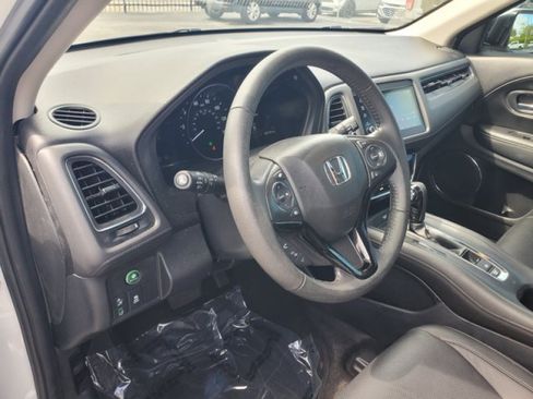 Used 2022 Honda HR-V EX-L image 9