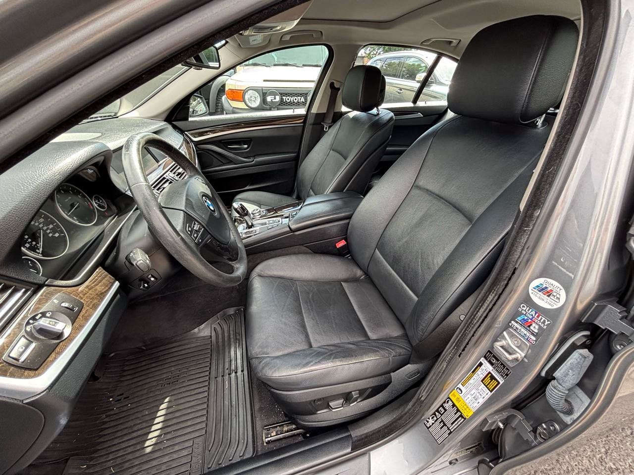 Used 2012 BMW 528i xDrive Sedan AWD/4WD image 8