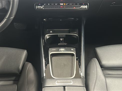Used 2025 Mercedes-Benz GLA 250 image 17
