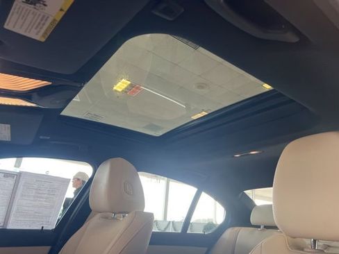 Used 2021 BMW 330e w/ Convenience Package image 34