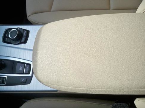 Used 2017 BMW X3 sDrive28i image 14