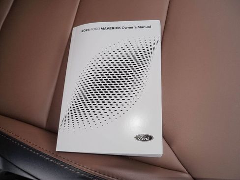 Used 2024 Ford Maverick Lariat image 39