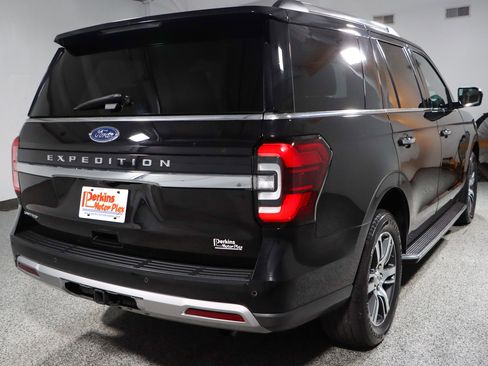 Used 2022 Ford Expedition Limited image 7