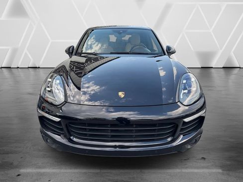 Used 2016 Porsche Cayenne S AWD/4WD image 3